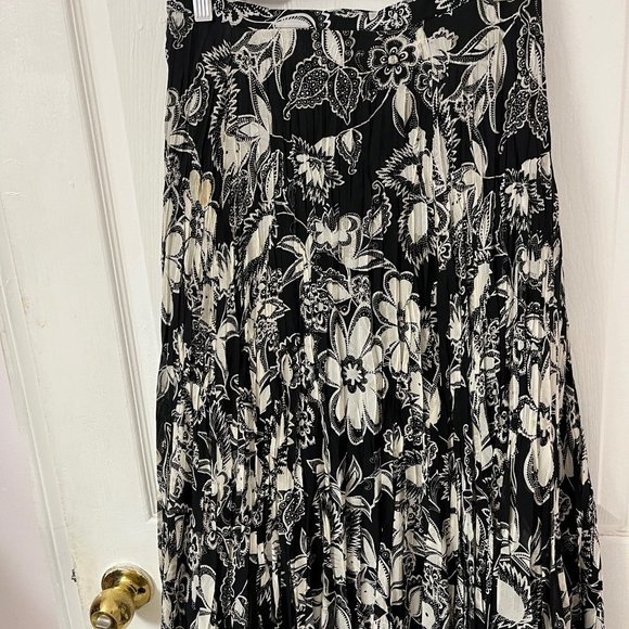 Laura Skirt XL - Picture 1 of 1